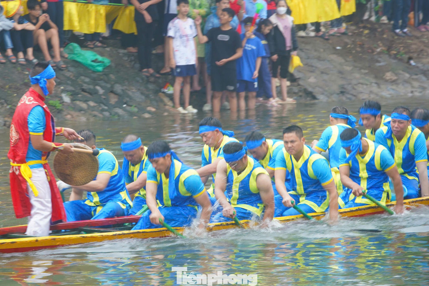 Năm nay lễ hội kéo dài trong 3 ngày, từ 6-8/4. Lễ hội bơi Đăm là một trong ba lễ hội của quận Bắc Từ Liêm được công nhận là Di sản văn hóa phi vật thể cấp quốc gia.
