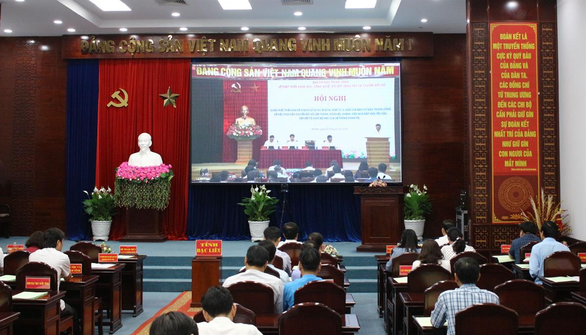 Các đại biểu dự Hội nghị tại điểm cầu tỉnh Bạc Liêu.