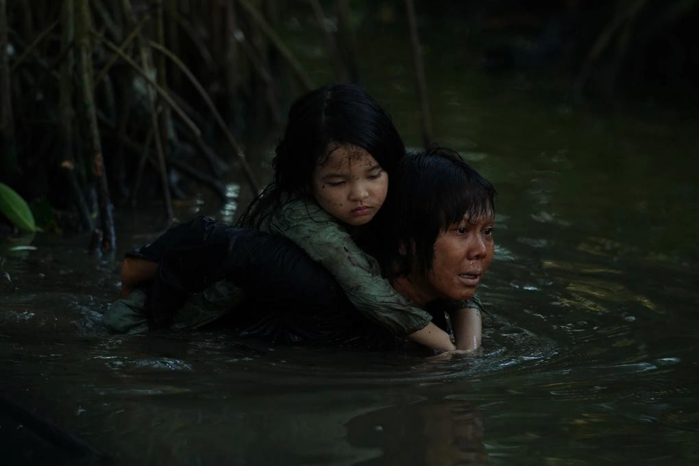 Loạt phim kinh dị có doanh thu trên 100 tỷ đồng của điện ảnh Việt. Loạt phim kinh dị có doanh thu trên 100 tỷ đồng của điện ảnh Việt.