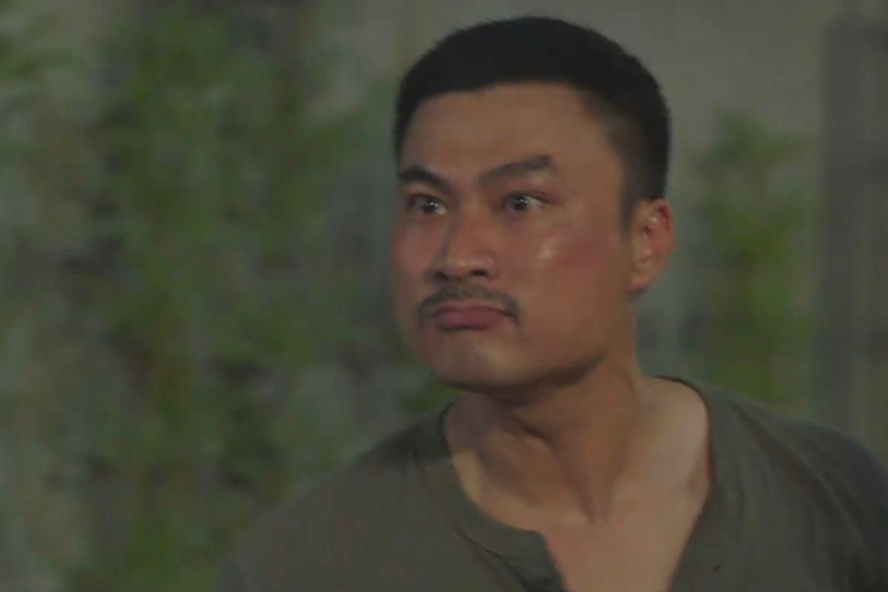 Bắc không vui khi vợ lên mặt, trách móc mình. Bắc không vui khi vợ lên mặt, trách móc mình.