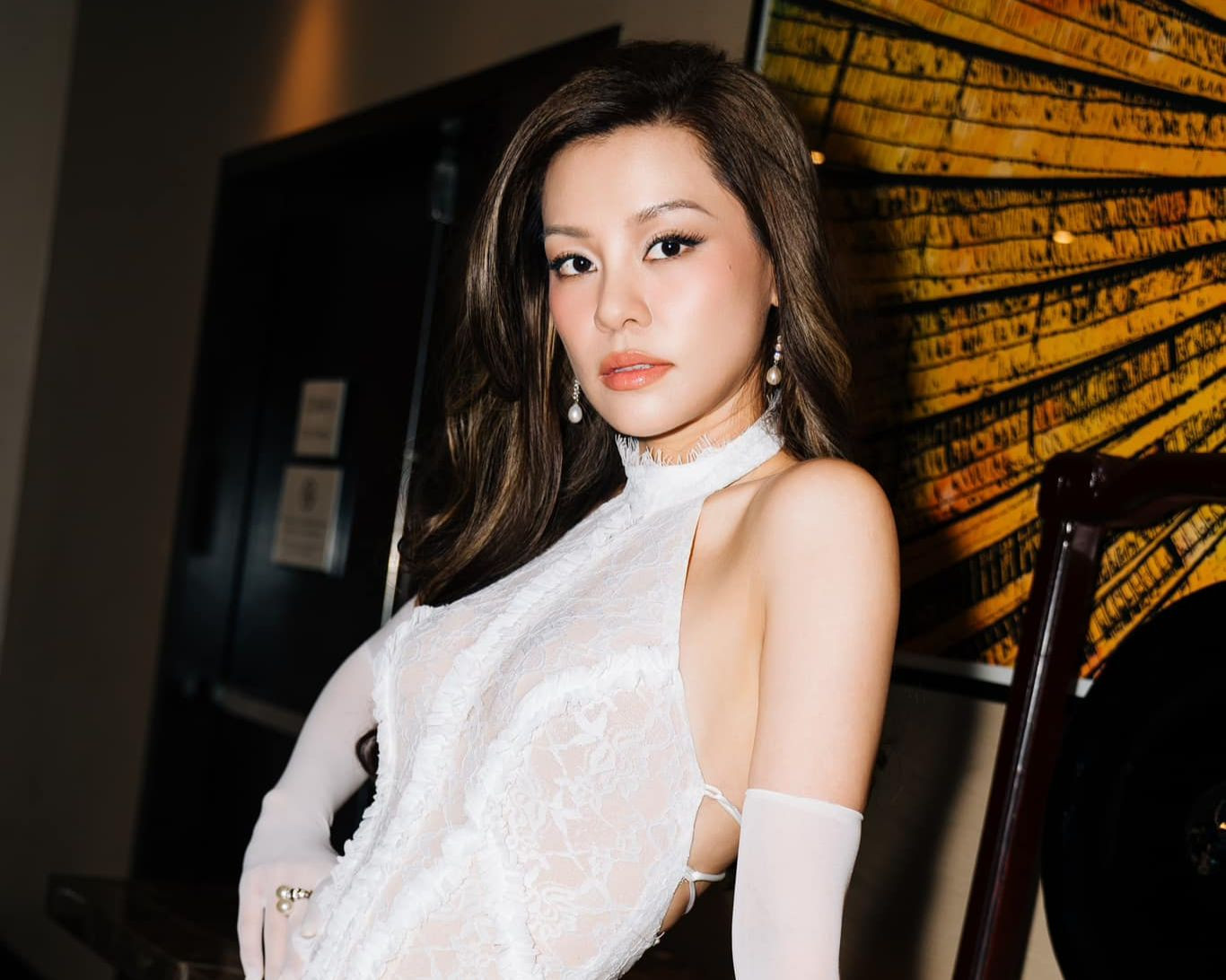 Nữ ca sĩ bị chê không hát rõ chữ. Nữ ca sĩ bị chê không hát rõ chữ.