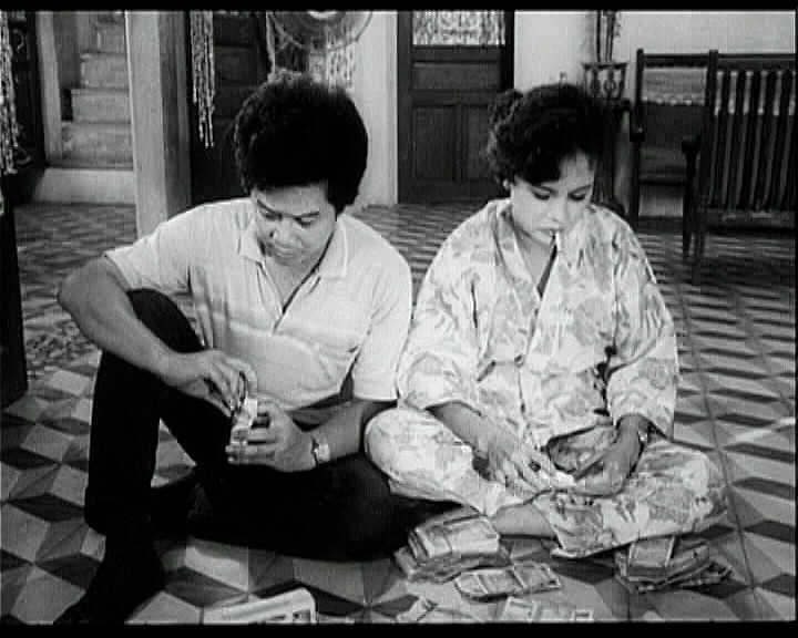 Phân cảnh đắt giá trong phim Tướng về hưu. Phân cảnh đắt giá trong phim Tướng về hưu.