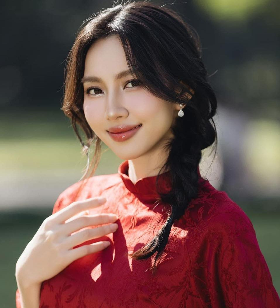 Hoa hậu Thùy Tiên cũng cho biết bản thân là nạn nhân của quấy rối. Hoa hậu Thùy Tiên cũng cho biết bản thân là nạn nhân của quấy rối.