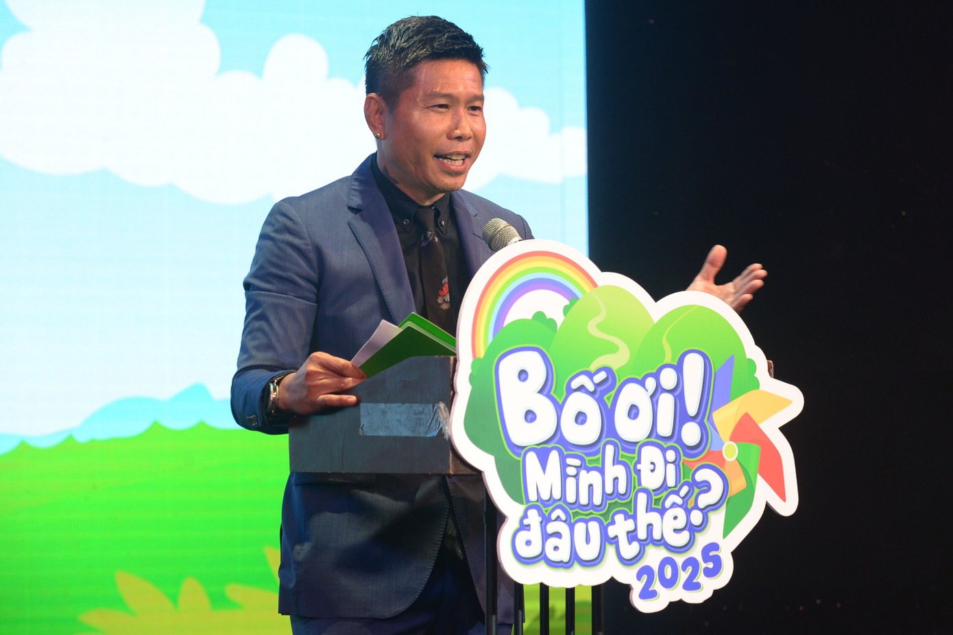 Đạo diễn Nguyễn Nam phản hồi ồn ào xoay quanh chương trình Bố ơi! Mình đi đâu thế?. Đạo diễn Nguyễn Nam phản hồi ồn ào xoay quanh chương trình Bố ơi! Mình đi đâu thế?.