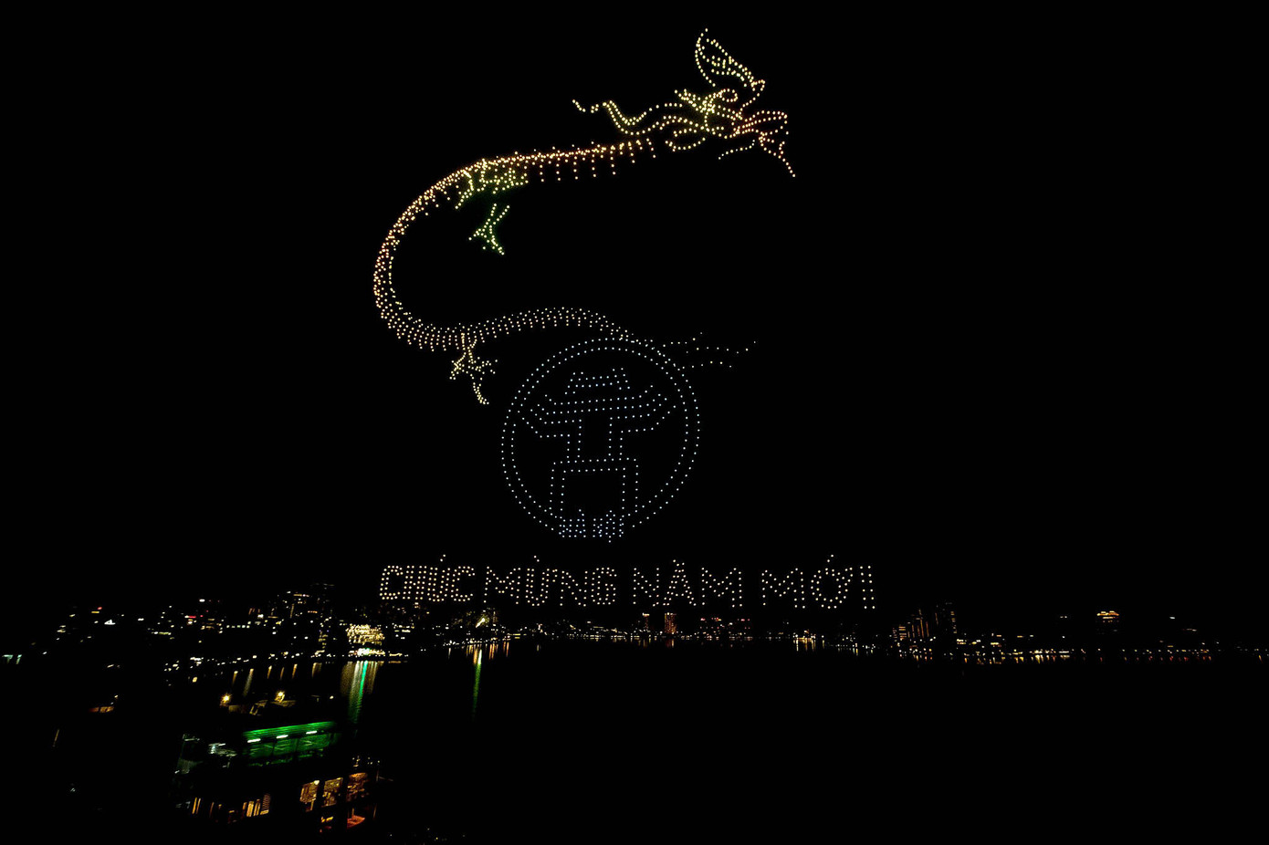 Lễ hội ánh sáng quốc tế Hà Nội Rực rỡ Thăng Long diễn ra vào đêm Giao thừa (ngày 28/1 Dương lịch).