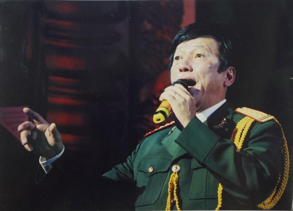 NSND Dương Minh Đức, NSƯT Vũ Thắng Lợi tham gia đêm nhạc Bài ca thống nhất.