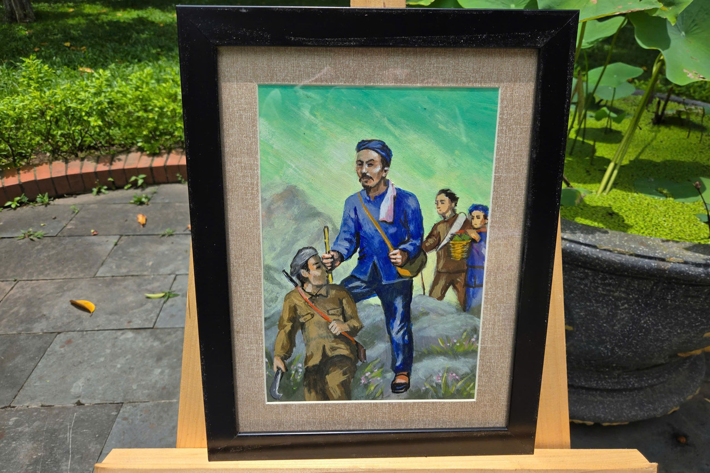 Những khoảnh khắc đời thường của Bác Hồ được miêu tả rõ nét trong bộ tiểu thuyết Nước non vạn dặm. Những khoảnh khắc đời thường của Bác Hồ được miêu tả rõ nét trong bộ tiểu thuyết Nước non vạn dặm.