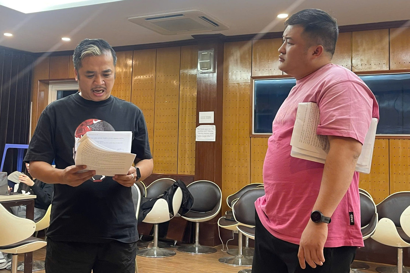 Hình ảnh hậu trường Táo Quân 2025 do Đài Truyền hình Việt Nam và các nghệ sĩ tham dự tiết lộ.