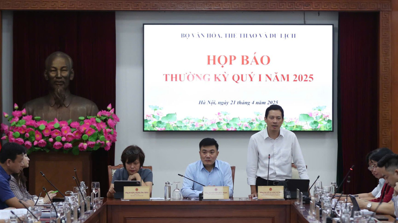 Ông Lê Quang Tự Do - Cục trưởng Cục Phát thanh, Truyền hình và Thông tin điện tử - thông tin về việc nhiều nghệ sĩ quảng cáo sai sự thật. Ảnh: Trần Huấn.