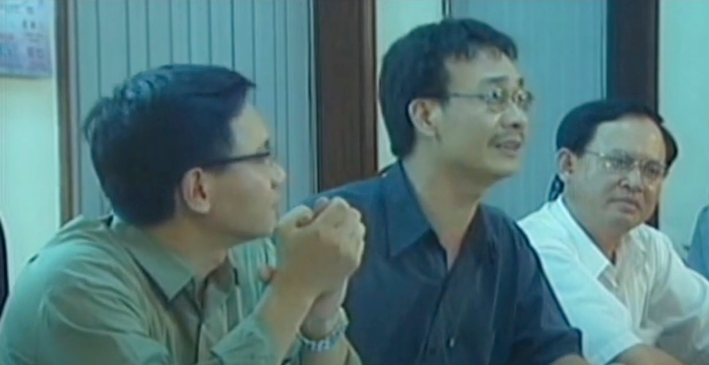 Đèn vàng của đạo diễn Mai Hồng Phong xoay quanh những vấn đề bức thiết của đời sống nhìn từ góc độ của những người làm báo.