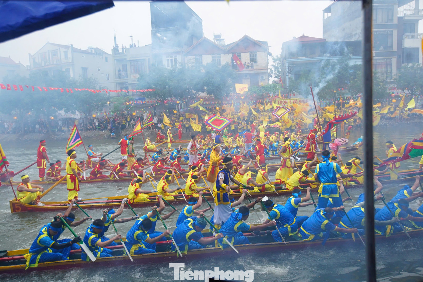 Trong lễ khai mạc, phần được chờ đợi nhất trong là màn bơi dạo theo đội hình 1,2,3,6 trên một nhánh của sông Nhuệ hay còn gọi là khúc sông Thủy Giang (sông Pheo) dài gần 1 km, rộng chừng trăm mét.