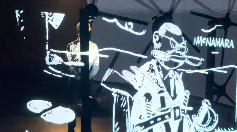 Cuộc đọ sức của ý chí là hành trình của ông Craig McNamara - con trai của Bộ trưởng Quốc phòng Mỹ Robert McNamara - tìm lại sự thật về cuộc chiến tranh chống Mỹ.