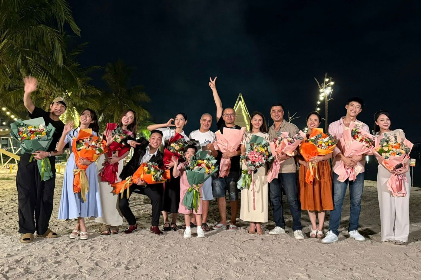 Dịu dàng màu nắng chính thức đóng máy sau khoảng 3 tháng khởi quay. Dịu dàng màu nắng chính thức đóng máy sau khoảng 3 tháng khởi quay.