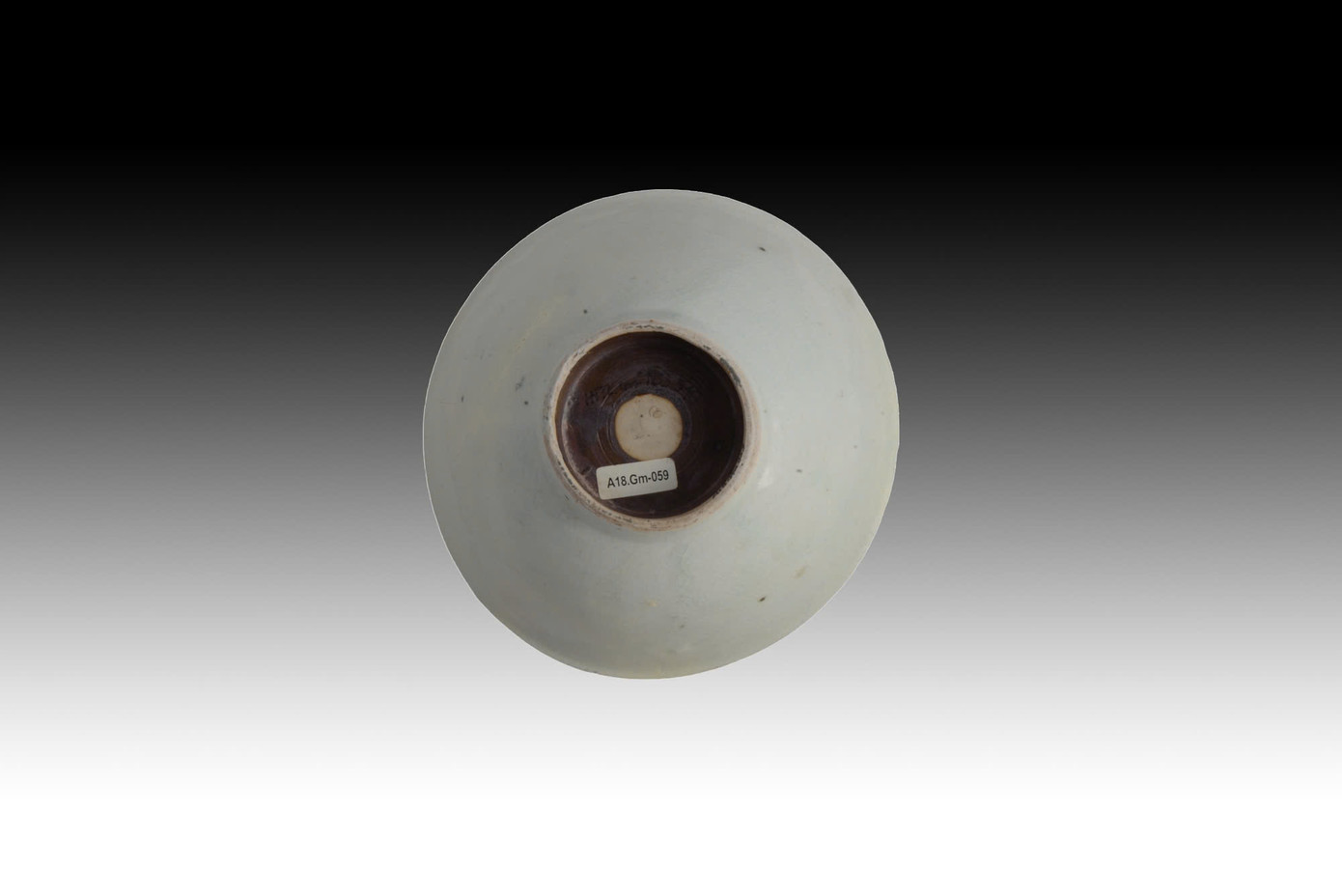 Sưu tập gốm Trường Lạc thời Lê sơ được công nhận bảo vật quốc gia gồm 36 hiện vật.