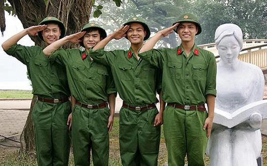 Mùi cỏ cháyđược chọn chiếu trong Liên hoan phim châu Á Đà Nẵng lần thứ 3.