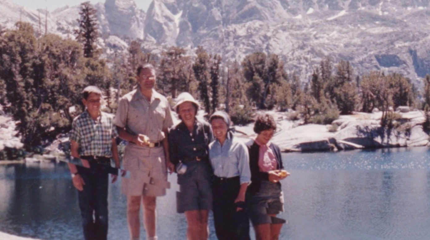 Bức ảnh gia đình của cựu Bộ trưởng Quốc phòng Mỹ Robert McNamara.