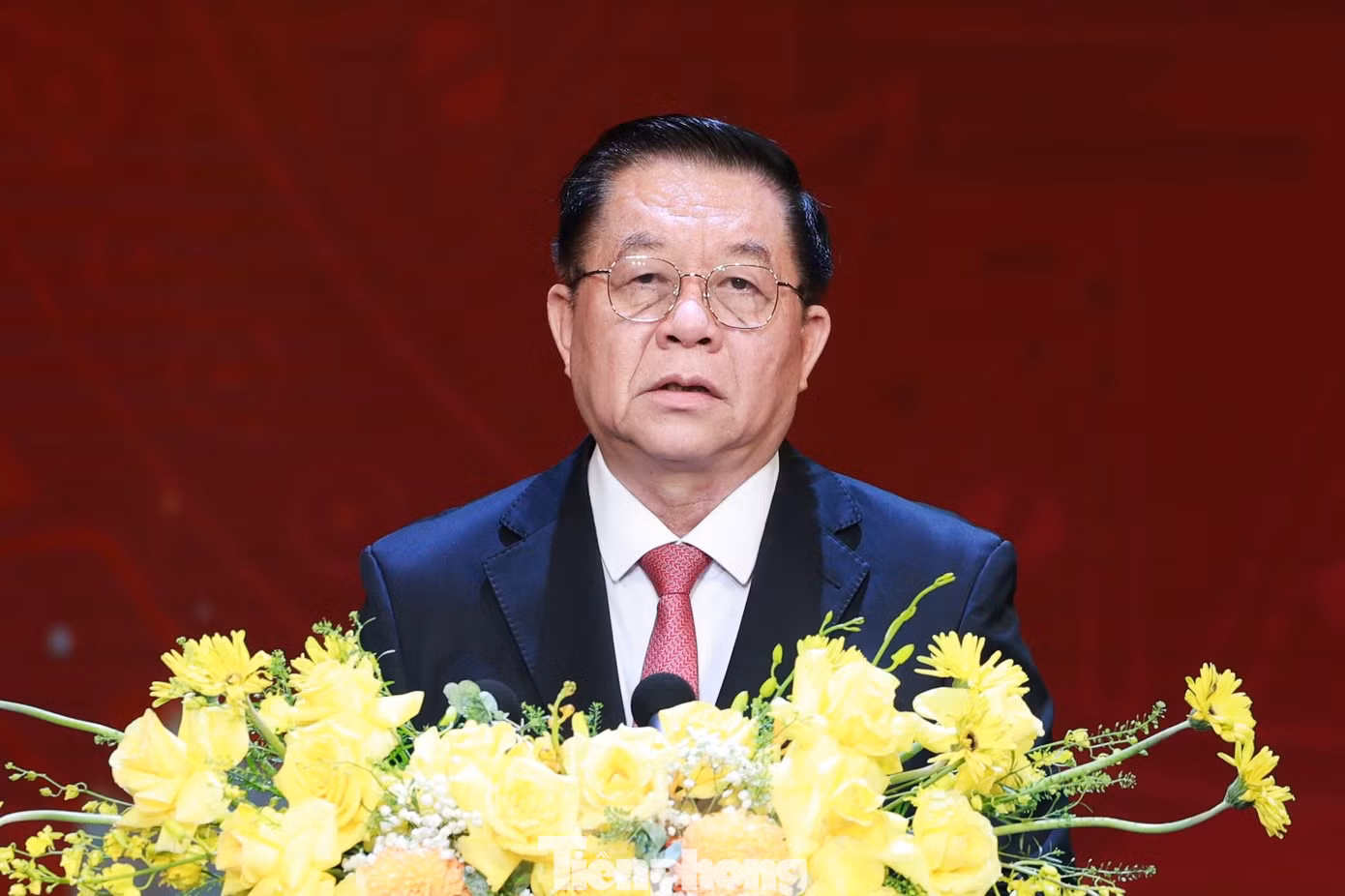 Ủy viên Bộ Chính trị, Bí thư T.Ư Đảng, Trưởng Ban Tuyên giáo và Dân vận T.Ư Nguyễn Trọng Nghĩa phát biểu tại lễ trao giải. Ủy viên Bộ Chính trị, Bí thư T.Ư Đảng, Trưởng Ban Tuyên giáo và Dân vận T.Ư Nguyễn Trọng Nghĩa phát biểu tại lễ trao giải.