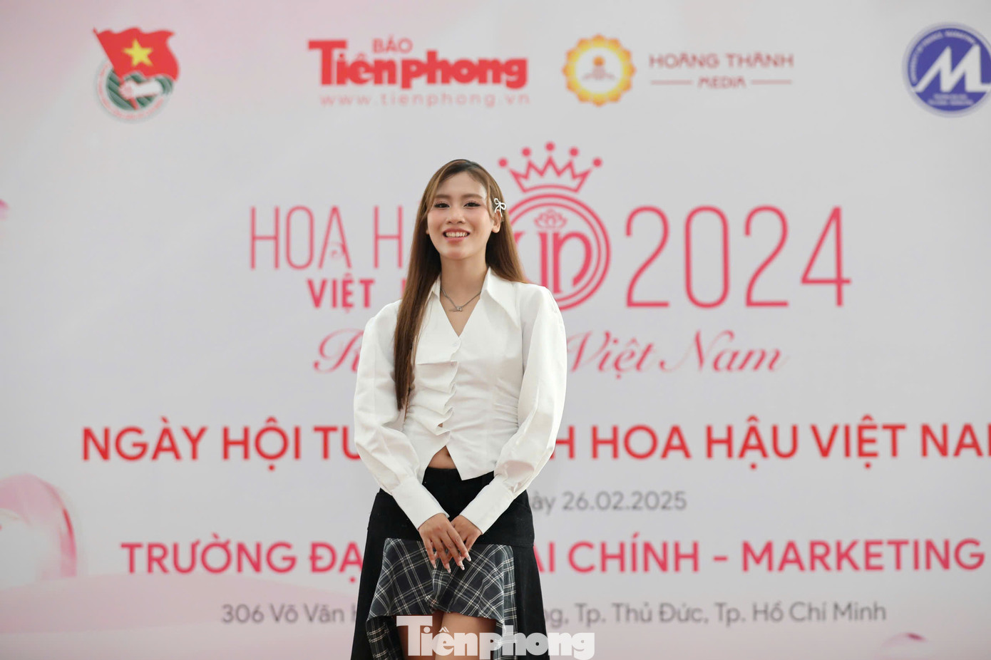 Cô cũng gửi lời chúc tốt đẹp đến các thí sinh: “Hãy bước vào cuộc thi với tâm thế tự tin nhất, dám thử thách, dám bứt phá. Hãy thoải mái tận hưởng cuộc thi như một hành trình tuyệt đẹp trong quãng đời sinh viên của mình".