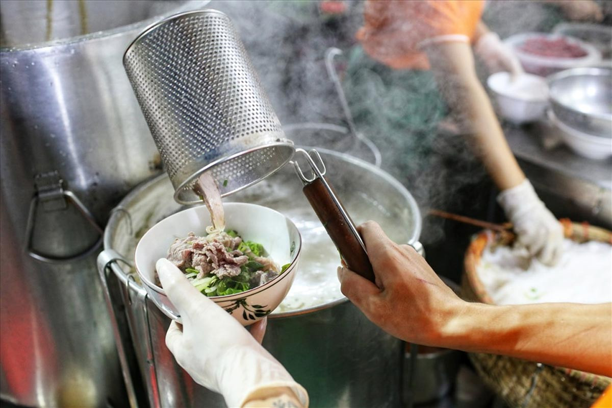 Tên gọi các di sản văn hóa phi vật thể cũng được đề nghị giữ nguyên. Tên gọi các di sản văn hóa phi vật thể cũng được đề nghị giữ nguyên.