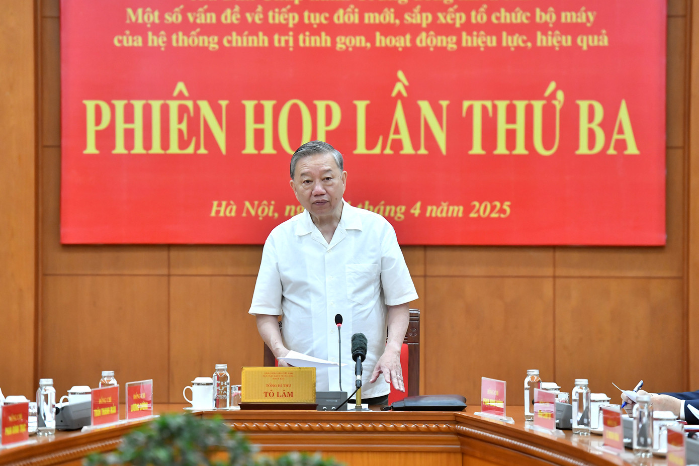 Tổng Bí thư Tô Lâm, Trưởng Ban Chỉ đạo phát biểu kết luận phiên họp.