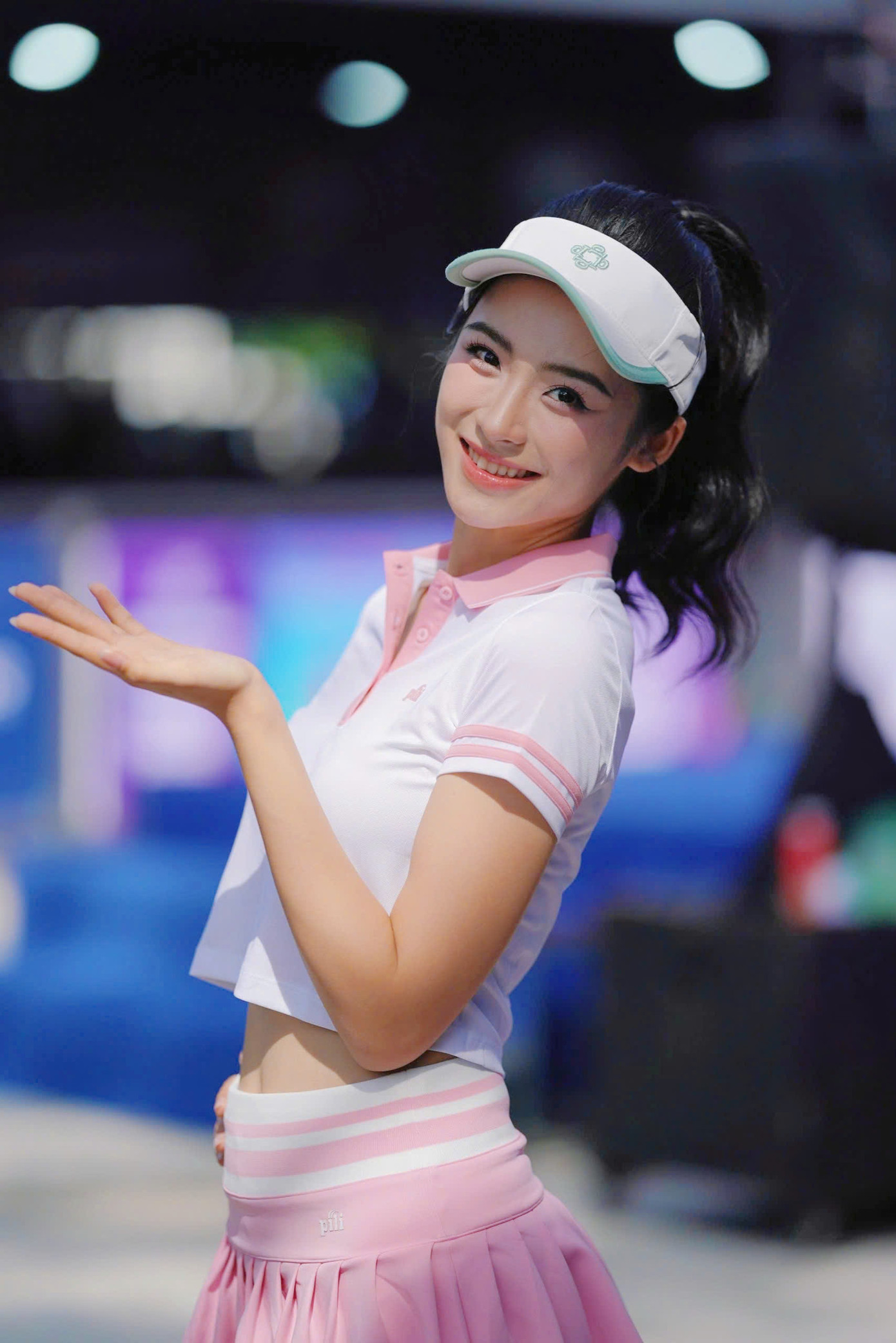 Cô khẳng định người chơi phải hợp tác ăn ý mới có được một trận đấu trọn vẹn. Cô khẳng định người chơi phải hợp tác ăn ý mới có được một trận đấu trọn vẹn.