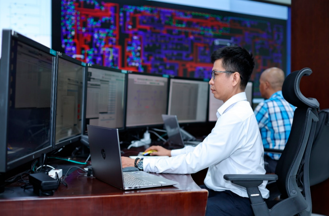 Trung tâm điều hành Scada trực 24/24, điều hành cung cấp điện và vận hành hệ thống SCADA ổn định, liên tục trong dịp Tết nguyên đán 2024.