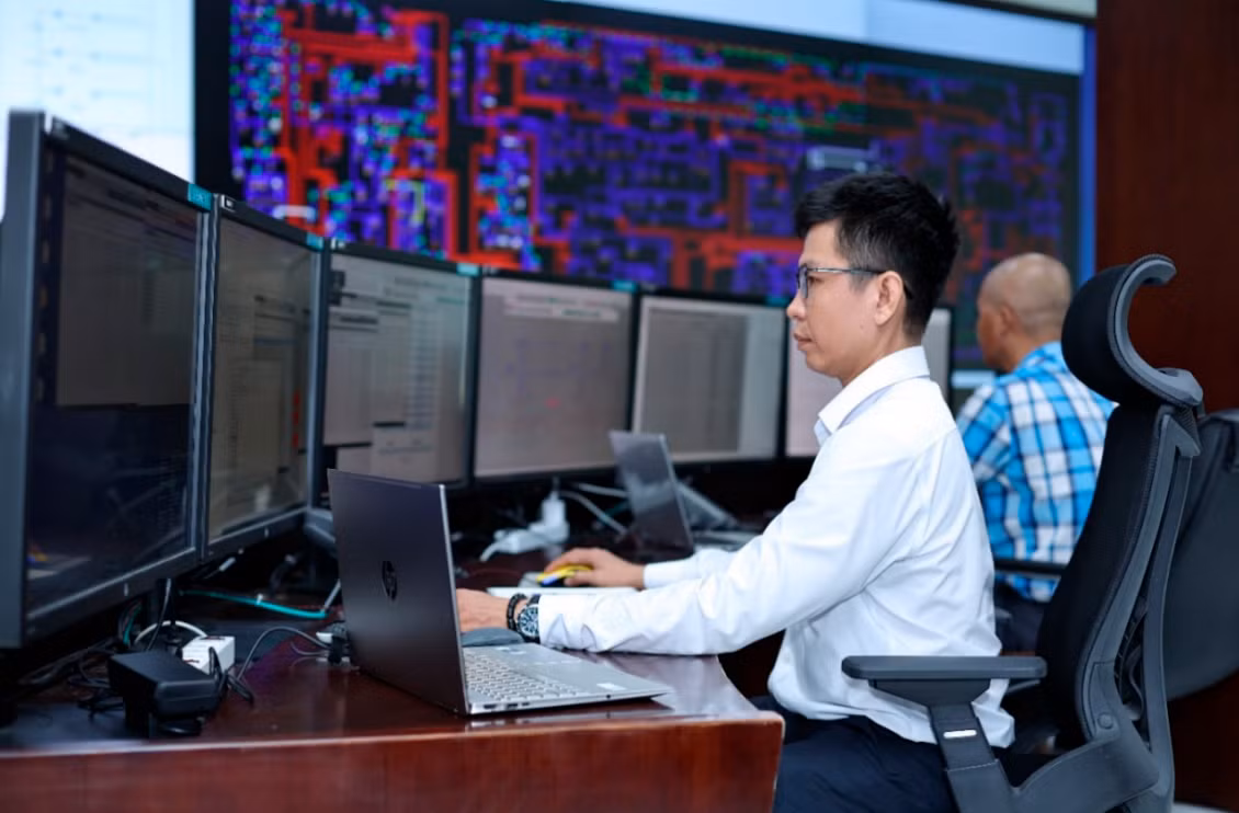 Trung tâm điều hành Scada trực 24/24, điều hành cung cấp điện và vận hành hệ thống SCADA ổn định, liên tục trong dịp Tết nguyên đán 2024. Trung tâm điều hành Scada trực 24/24, điều hành cung cấp điện và vận hành hệ thống SCADA ổn định, liên tục trong dịp Tết nguyên đán 2024.