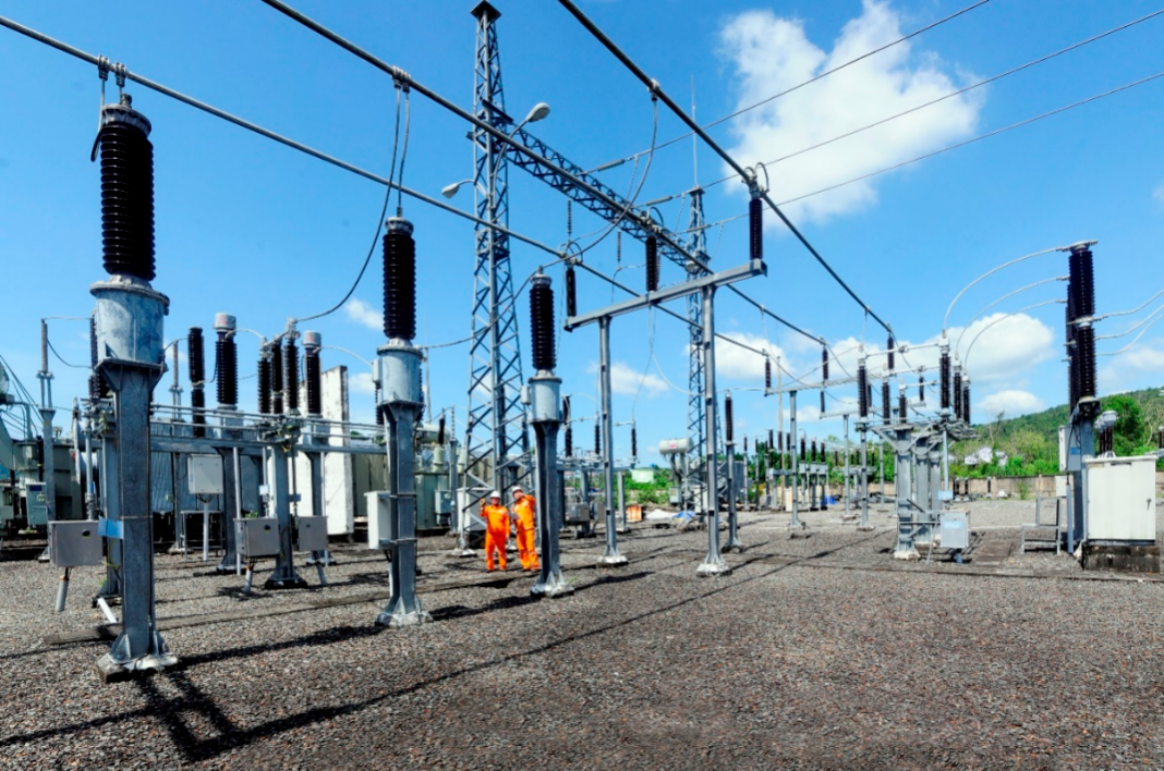 Công ty Điện lực tổ chức ứng trực 24/24 đảm bảo điện phục vụ Tết nguyên đán 2025.