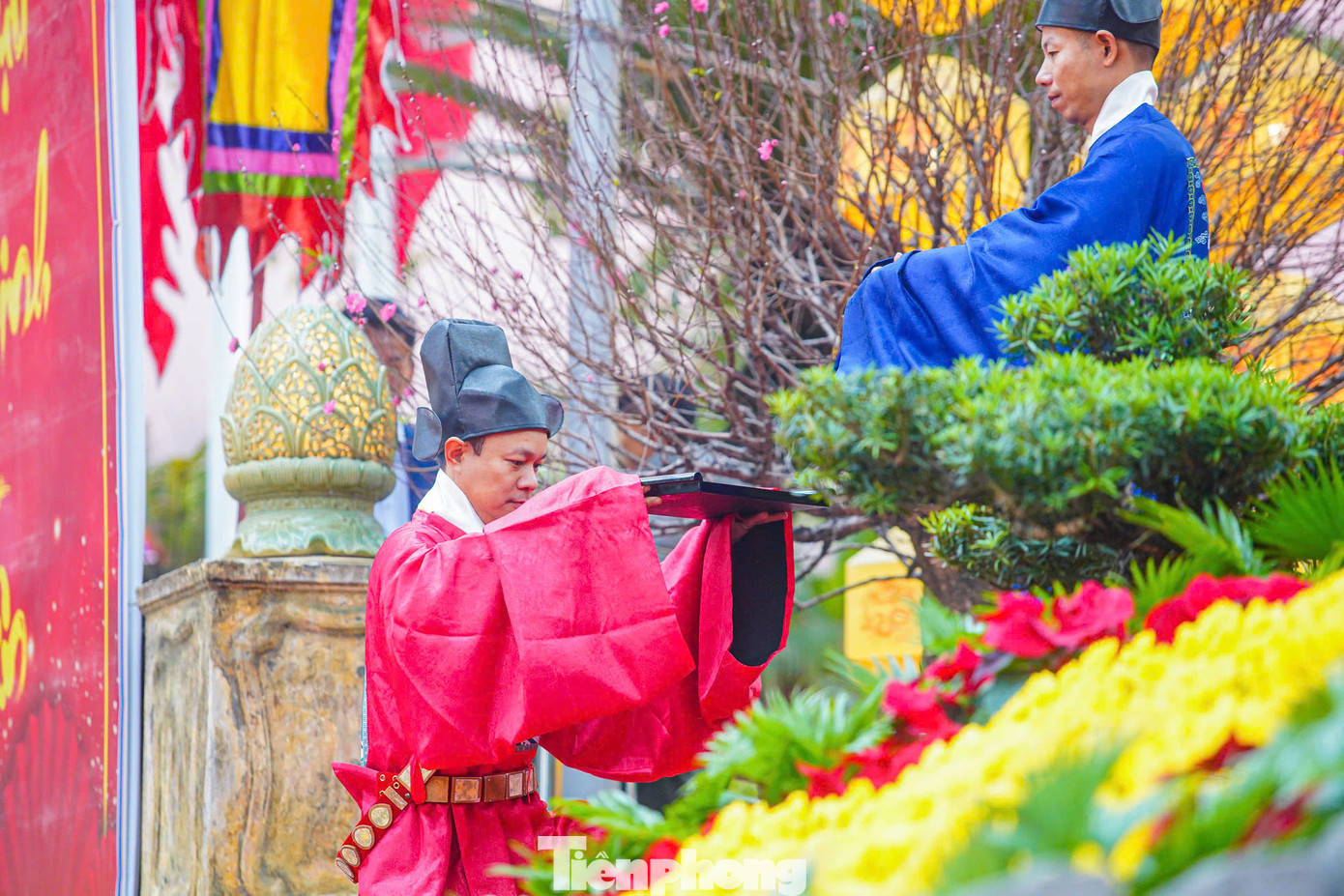 Lễ tiến lịch và ban lịch thể hiện sự coi trọng của triều đình phong kiến đối với việc làm lịch cũng như quan tâm đến các hiện tượng thời tiết, khí hậu, ngày giờ tốt, vấn đề thiên thời địa lợi để phục vụ sản xuất nông nghiệp và đời sống sinh hoạt hàng ngày của triều đình và nhân dân.