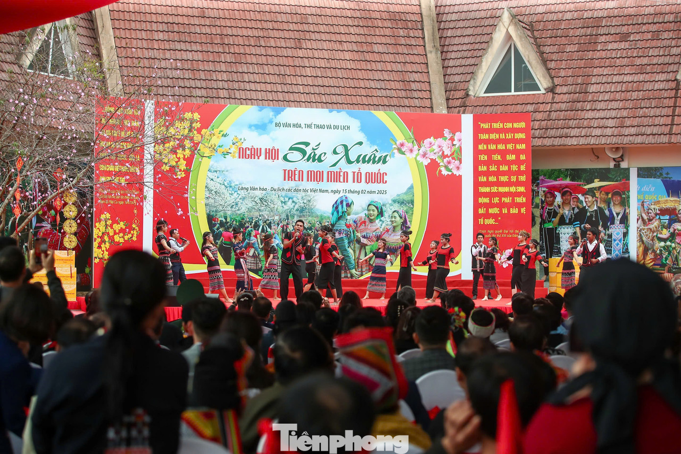 Ngày hội Sắc xuân trên mọi miền Tổ quốc năm 2025 được tổ chức tại Làng Văn hóa - Du lịch các dân tộc Việt Nam (Đồng Mô, Sơn Tây, Hà Nội) ngày 14-16/2.