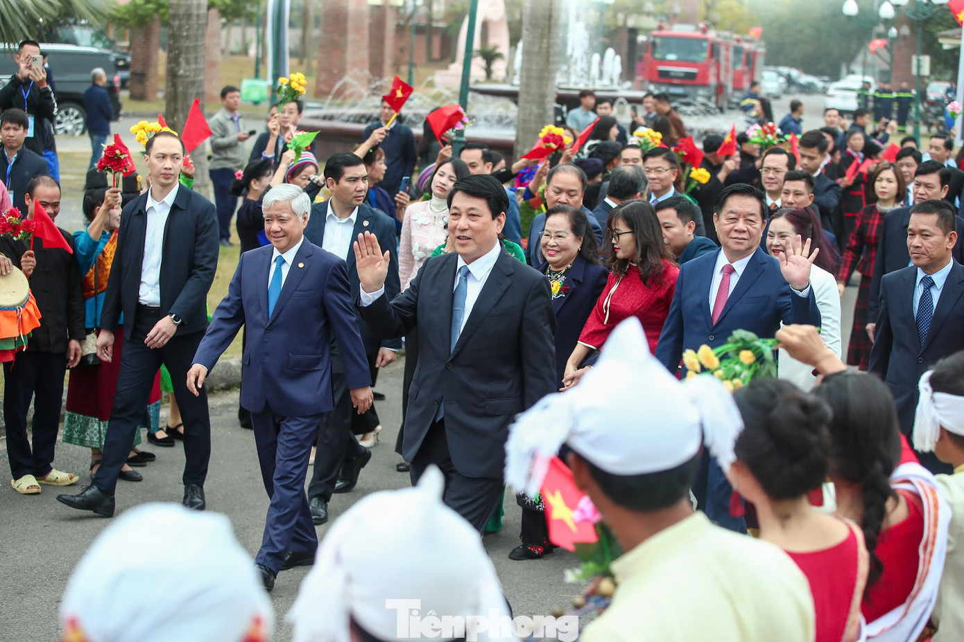 Lễ khai mạc ngày hội có sự tham dự của Chủ tịch nước Lương Cường. Phát biểu tại lễ khai mạc ngày hội Sắc xuân trên mọi miền Tổ quốc, Chủ tịch nước Lương Cường khẳng định ngày hội không chỉ là sự kiện mừng xuân, mà còn là sự kiện văn hóa, chính trị mang nhiều ý nghĩa.