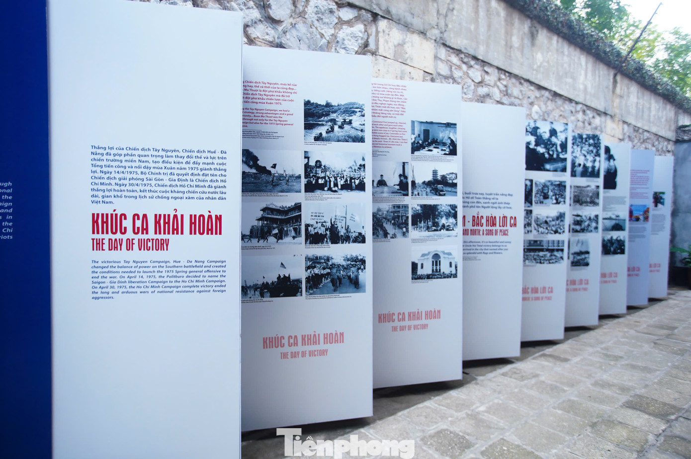 Trưng bày xoay quanh câu chuyện về những năm kháng chiến chống Mỹ cứu nước, dưới sự lãnh đạo của Đảng và Chủ tịch Hồ Chí Minh, miền Bắc trở thành hậu phương vững chắc, dốc toàn lực chi viện cho tiền tuyến miền Nam. Một số tư liệu, hình ảnh trong trưng bày còn thể hiện nhiệt huyết của những thanh niên tham gia phong trào Ba sẵn sàng, Tất cả vì miền Nam ruột thịt, mỗi người làm việc bằng hai, Trên con đường huyết mạch.