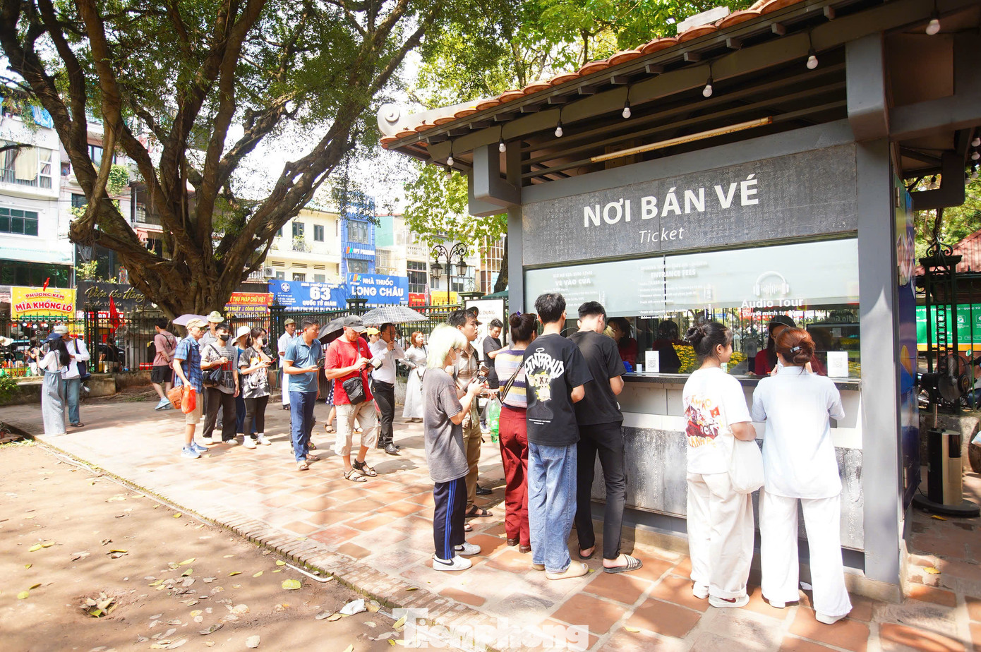 Trong ngày 2/5 nhiệt độ dao động từ 22-30 độ C, phù hợp cho một số hoạt động ngoài trời, thăm thú các di tích văn hóa, lịch sử.