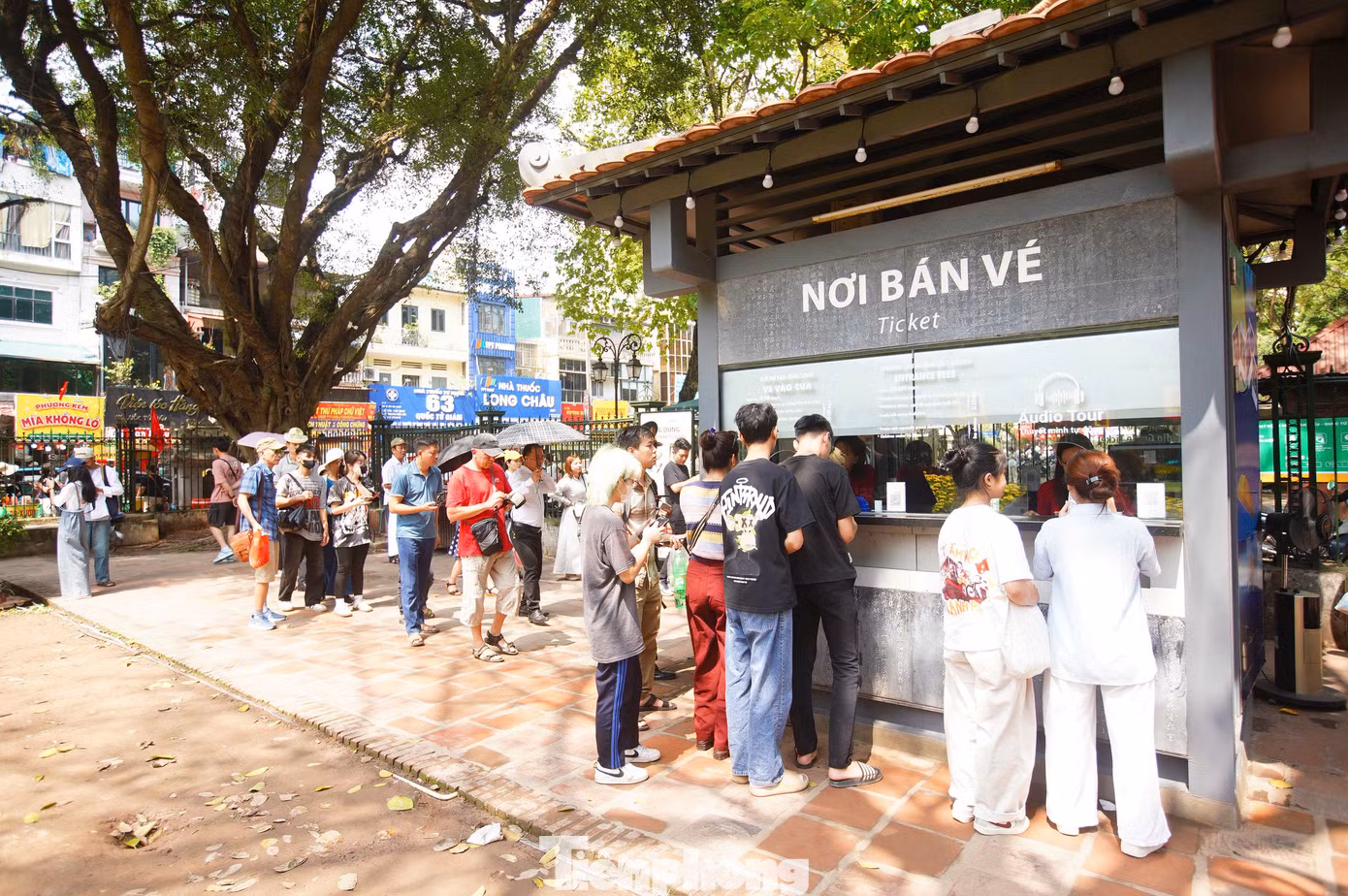 Trong ngày 2/5 nhiệt độ dao động từ 22-30 độ C, phù hợp cho một số hoạt động ngoài trời, thăm thú các di tích văn hóa, lịch sử.