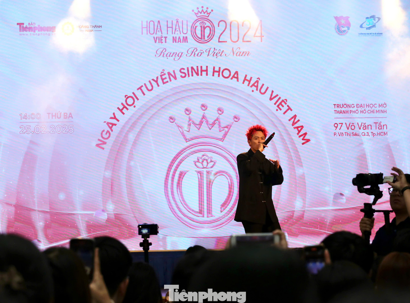 Bản hit Không sao cả của nam rapper hiện viral khắp mạng xã hội. Không sao cả không chỉ được giới trẻ Việt Nam đón nhận mà còn trở thành trend của giới trẻ Hàn Quốc, Nhật Bản. Hàng trăm video sử dụng đoạn nhạc có cụm từ “Gwenchana” và “Khó chịu vô cùng" tràn ngập mạng xã hội TikTok.