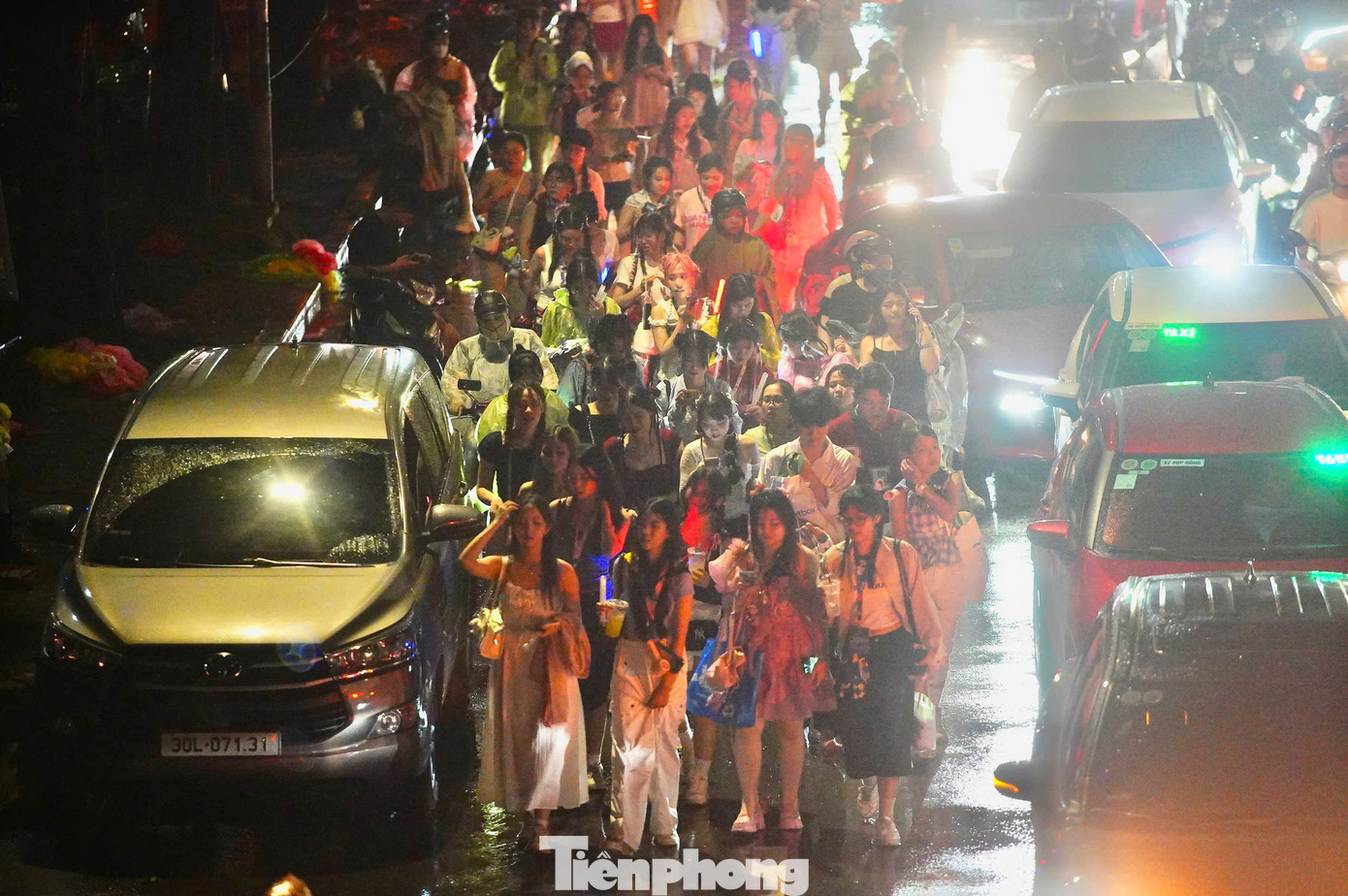 Concert cuối cùng của Anh trai say hi được tổ chức tại SVĐ Mỹ Đình (Hà Nội) vào ngày 10/5. Đêm diễn bắt đầu từ 19h, kết thúc vào khoảng 23h với nhiều tiết mục hấp dẫn đến từ 30 anh trai. Mưa lớn bất chợt ập đến cũng không ngăn được sự cuồng nhiệt của người hâm mộ dành cho nghệ sĩ.