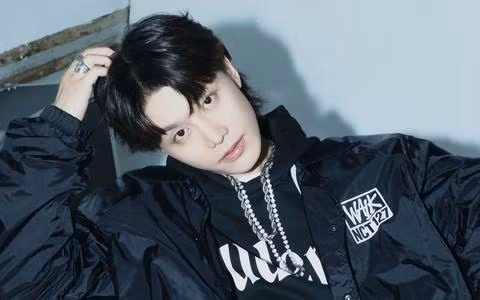 Taeil (Moon Taeil) - ra mắt trong nhóm nhạc NCT vào năm 2016.