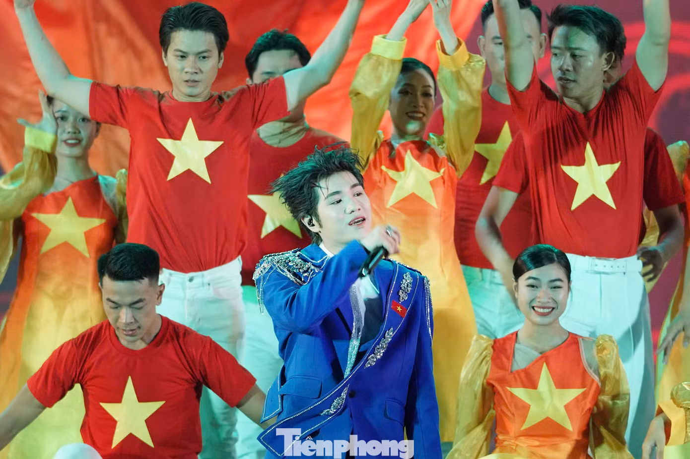 Những ca khúc trong phần cuối của chương trình tượng trưng cho tinh thần lạc quan, tự tin của thế hệ trẻ Việt Nam trong kỷ nguyên mới.