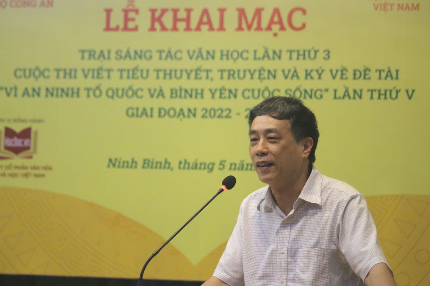 Nhà văn Nguyễn Bình Phương - Phó Chủ tịch Hội Nhà văn Việt Nam - nêu tác động của công cuộc tinh giản biên chế, sáp nhập tỉnh thành và tái cơ cấu các cơ quan tổ chức