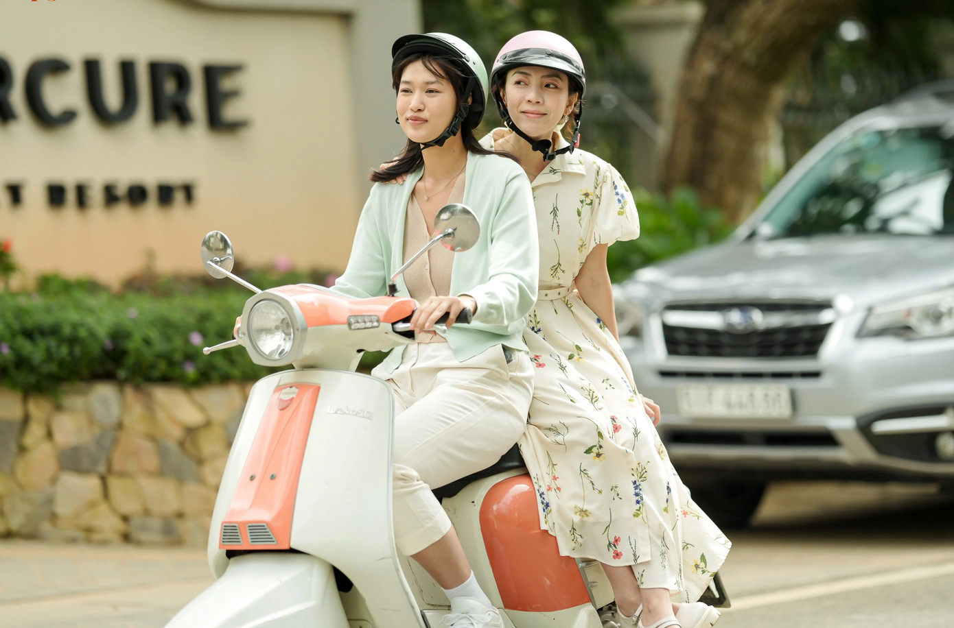 Nụ hôn bạc tỷ có doanh thu tốt là do hiệu ứng truyền miệng, phản hồi tốt từ khán giả. Nụ hôn bạc tỷ có doanh thu tốt là do hiệu ứng truyền miệng, phản hồi tốt từ khán giả.