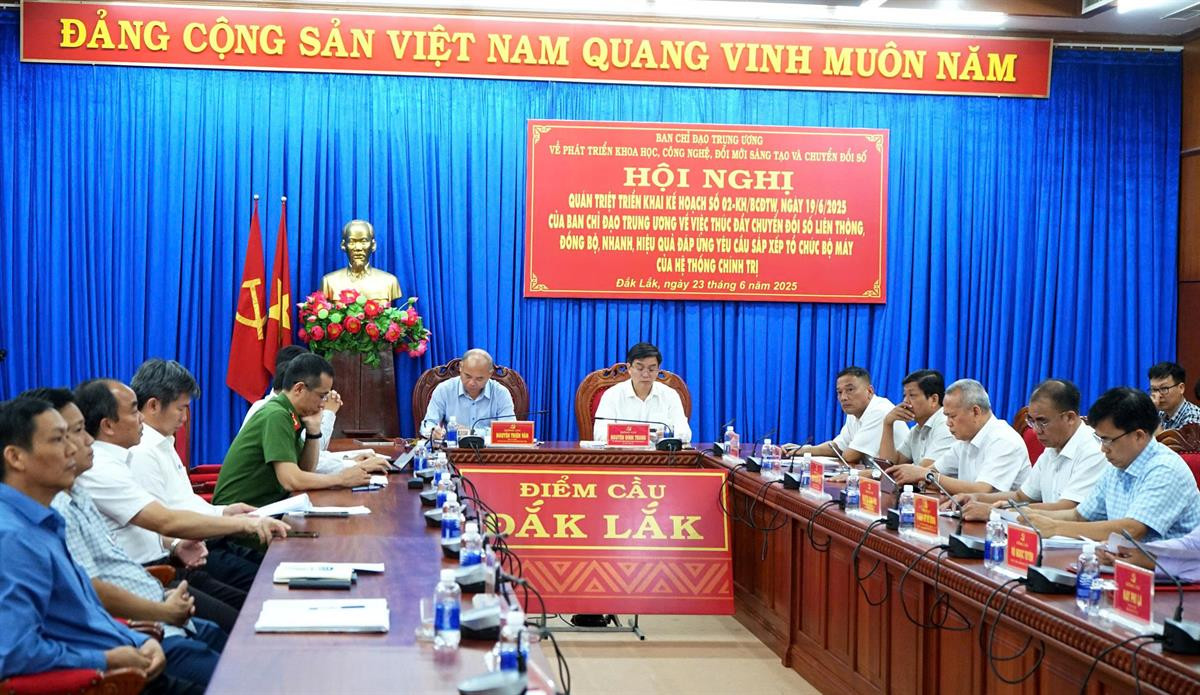 Các đại biểu dự Hội nghị tại điểm cầu tỉnh Đắk Lắk.