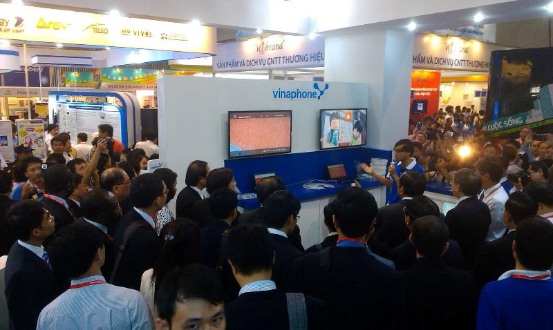Các đoàn khách đến tham dự Vietnam Telecomp 2013. Các đoàn khách đến tham dự Vietnam Telecomp 2013
