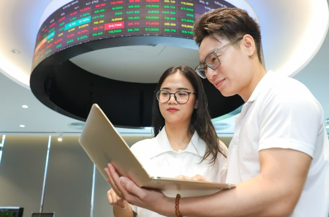 Sự kiện chứng khoán đáng chú ý ngày hôm nay. (Ảnh: Hoàng Hà) Sự kiện chứng khoán đáng chú ý ngày hôm nay. (Ảnh: Hoàng Hà)