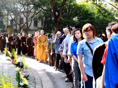 Dòng người vào viếng tại nhà riêng Đại tướng
