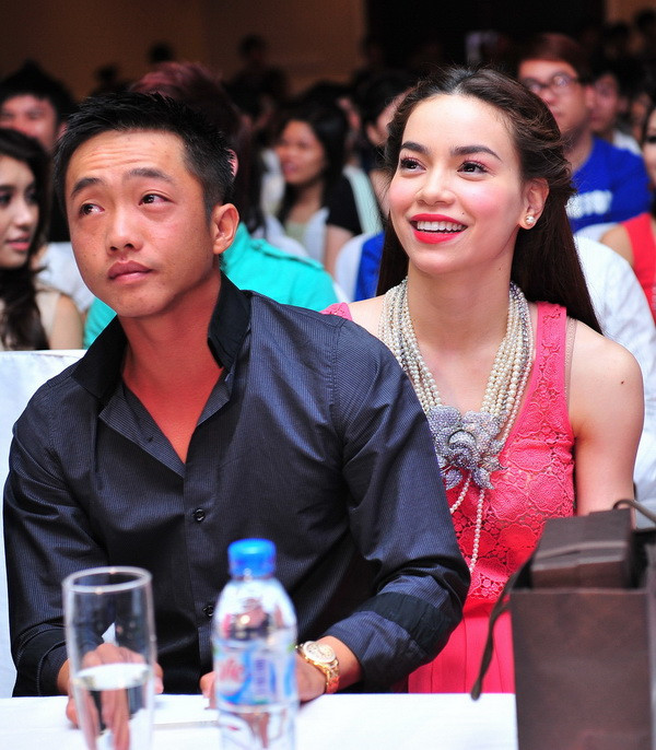 Những cuộc hôn nhân 'đứt gánh' gây ầm ĩ của sao Việt ảnh 2