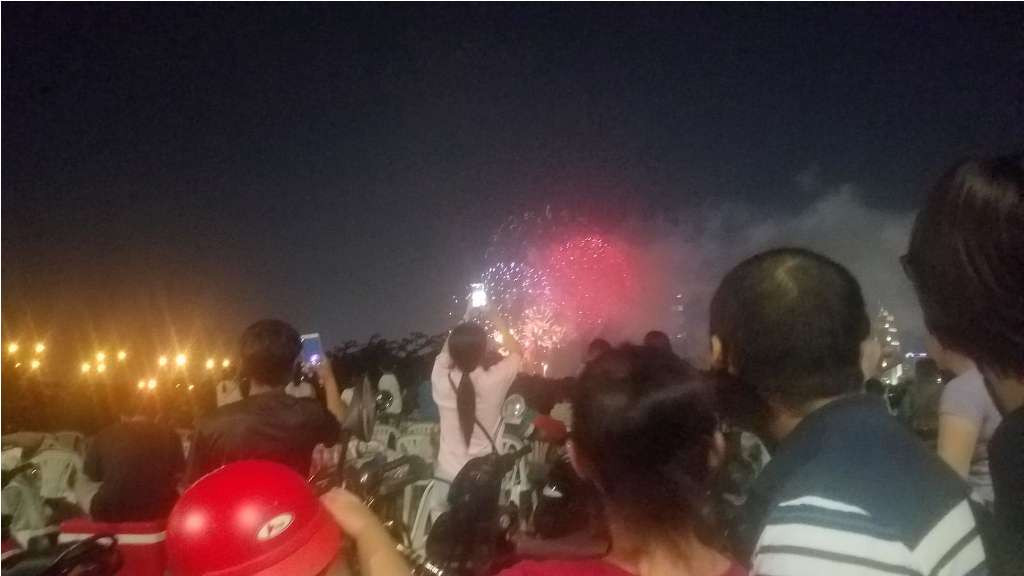 Thế giới rực rỡ pháo hoa thời khắc chuyển sang năm 2019 ảnh 36