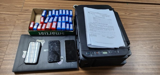 Nhiều tang vật liên quan bị cơ quan công an thu giữ.