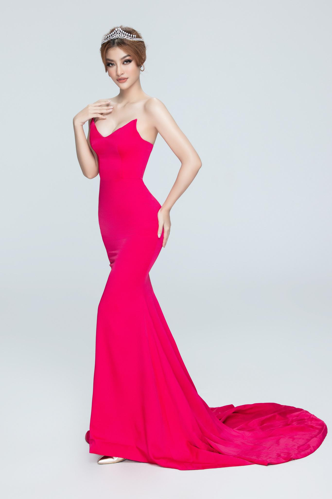 Người đẹp đã có màn “lột xác” ngoạn mục với hành trình chinh phục top 10 Miss Grand International 2019 và trở thành một nữ ca sĩ thế hệ mới của Vpop.