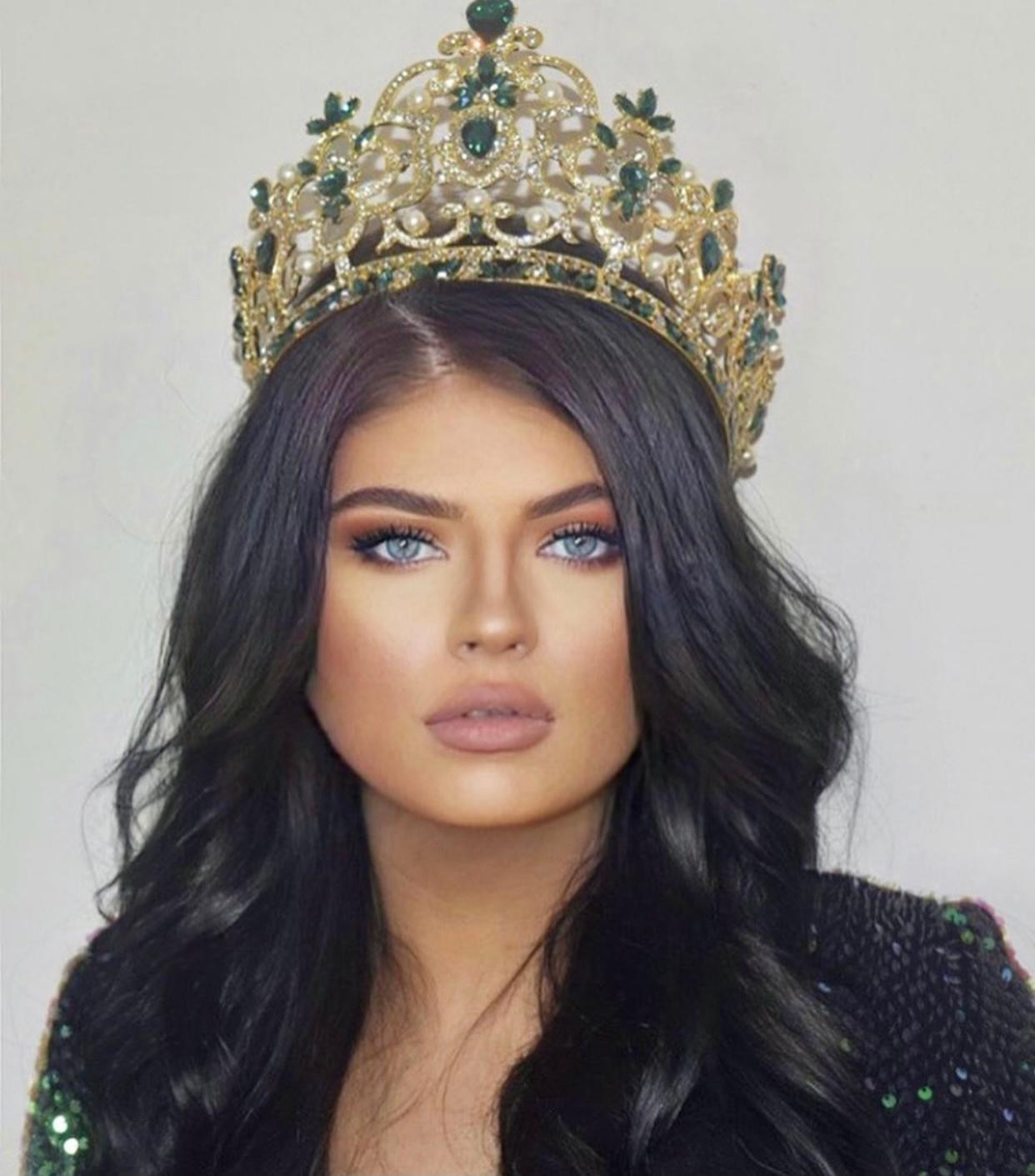 Helen Maher là đại diện của Scotland tại cuộc thi Miss Grand International 2020 tổ chức tại Thái Lan. Với nhan sắc khá bình thường, Helen tỏ ra mờ nhạt và không được truyền thông chú ý khi bắt đầu nhập cuộc.