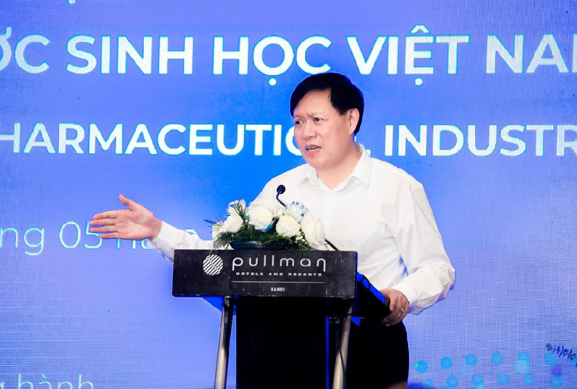 Thứ trưởng Bộ Y tế Đỗ Xuân Tuyên phát biểu tại chương trình thảo luận